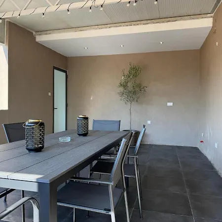 펜션 Cardinal Rooftop Townhouse By Aureum