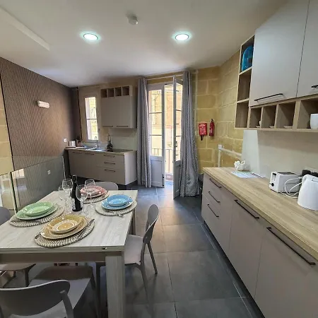 펜션 Cardinal Rooftop Townhouse By Aureum *