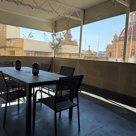 Cardinal Rooftop Townhouse By Aureum * 비르구